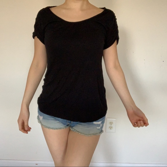 π Old Navy black half sleeve tee ruched sleeve XS - Picture 1 of 6